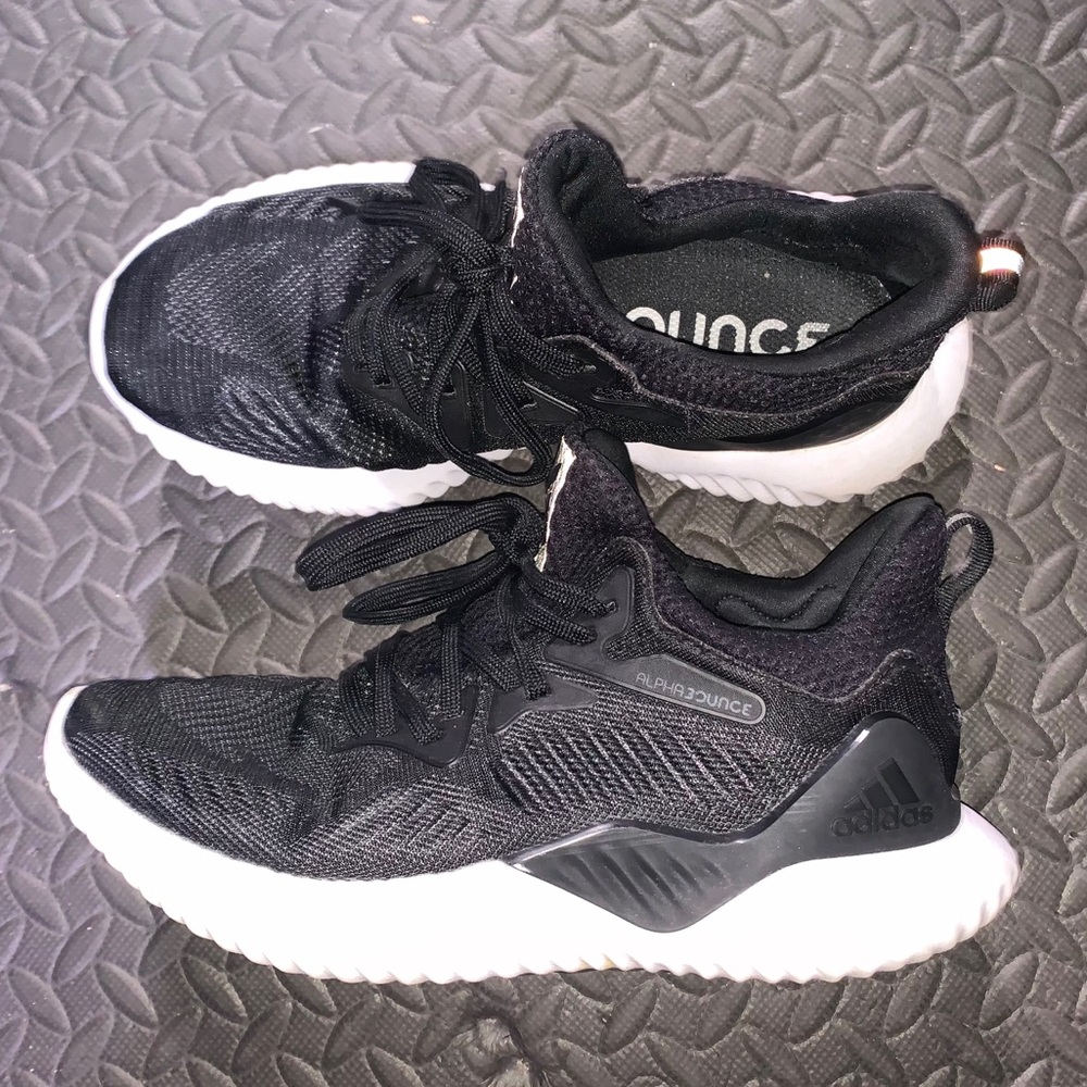 Adidas Alphabounce Beyond 2 Sneakers size 6